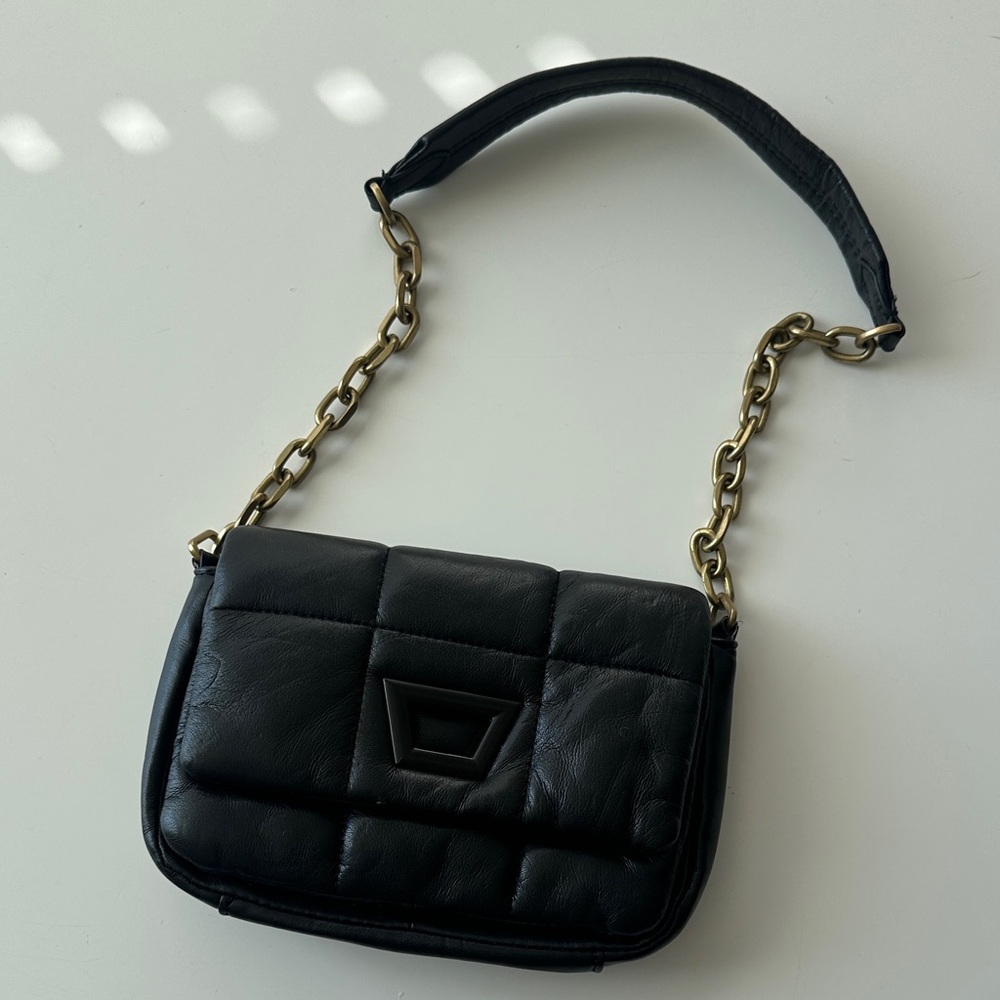 Zara Black Quilted Shoulder Bag